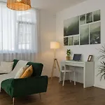 Modern With Balcony, Private Parking And Fast Wi-fi, Center
