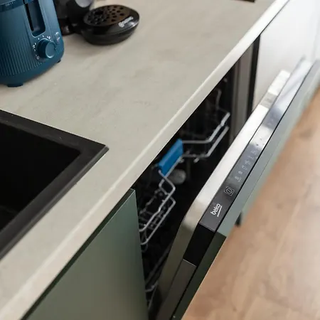 شقة Moderne Avec Balcon, Parking Prive Et Wi-fi Rapide, Centre تيميشورا