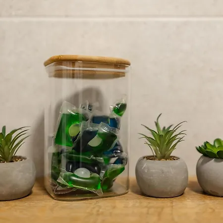 Apartment Modern With Balcony, Private Parking And Fast Wi-fi, Center *