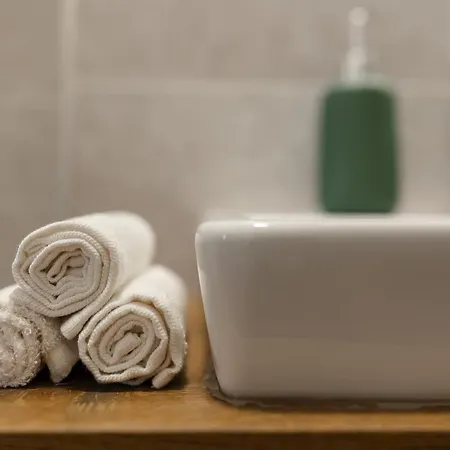 Moderne Avec Balcon, Parking Prive Et Wi-fi Rapide, Centre * تيميشورا