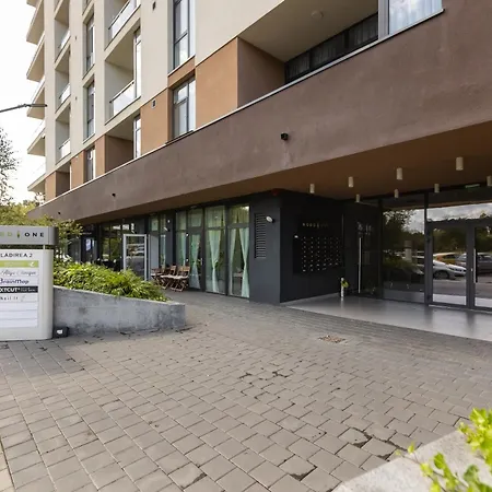 Modern With Balcony, Private Parking And Fast Wi-fi, Center