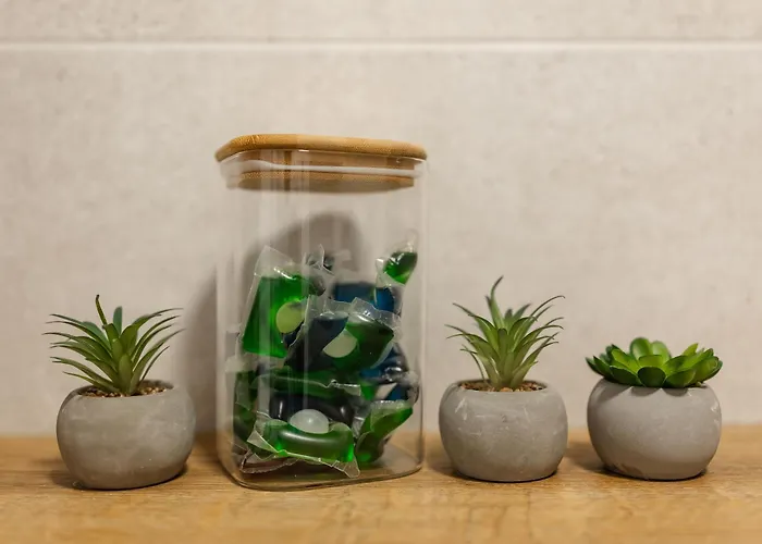 Apartment Modern With Balcony, Private Parking And Fast Wi-fi, Center *