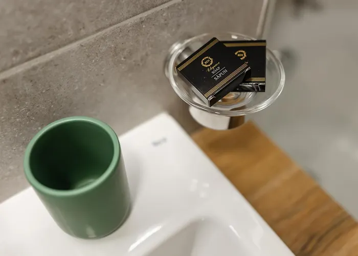 Modern With Balcony, Private Parking And Fast Wi-fi, Center Timişoara