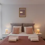 Apartment Modern With Balcony, Private Parking And Fast Wi-fi, Center Timisoara