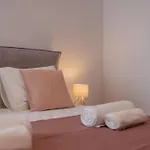 Modern With Balcony, Private Parking And Fast Wi-fi, Center Timisoara